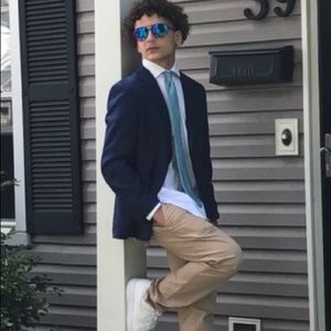 Meet your Posher, Chris